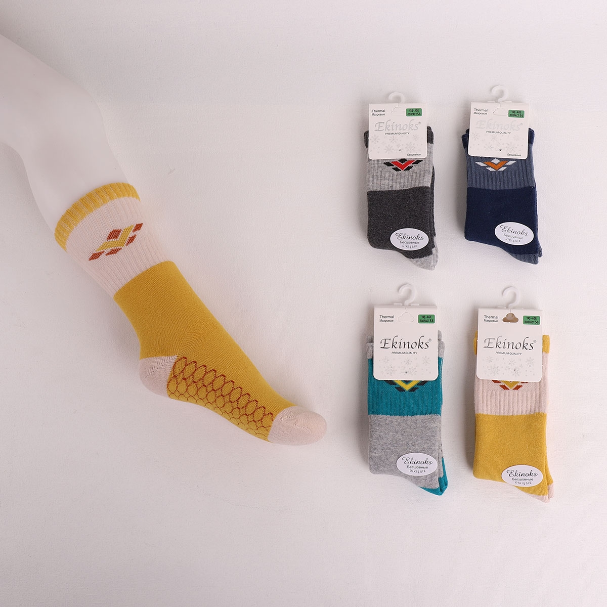 Dikişsiz - 12'Lİ NOVOLA DESEN ERKEK HAVLU BEBE SOKET  ASORTİ